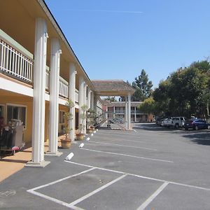 Caravelle Inn Extended Stay